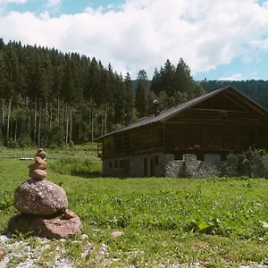 Appartamento Laerchenwirt Dolomites, San Nicolo di Comelico